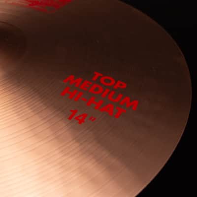 Paiste 14" 2002 Medium Hi-Hat Pair image 3