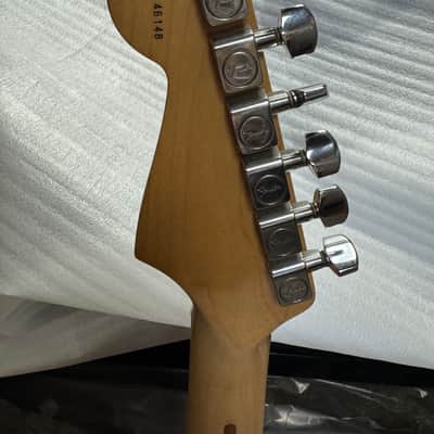Fender American Series Stratocaster HSS Maple Fretboard 2003 Chrome Silver w/Case image 5