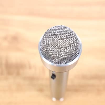 Vintage Foster MDF-618BC Dynamic Cardioid Microphone w/ Stand - 1970s - Silver image 10