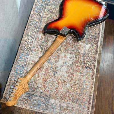 Novo Miris JHH Custom in '64 3 Tone Sunburst (Authorized Dealer) image 12