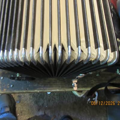 Crucianelli, accordion ,LMH,3/4 reeds,19" KB,7 treble registers,2 bass registers image 9