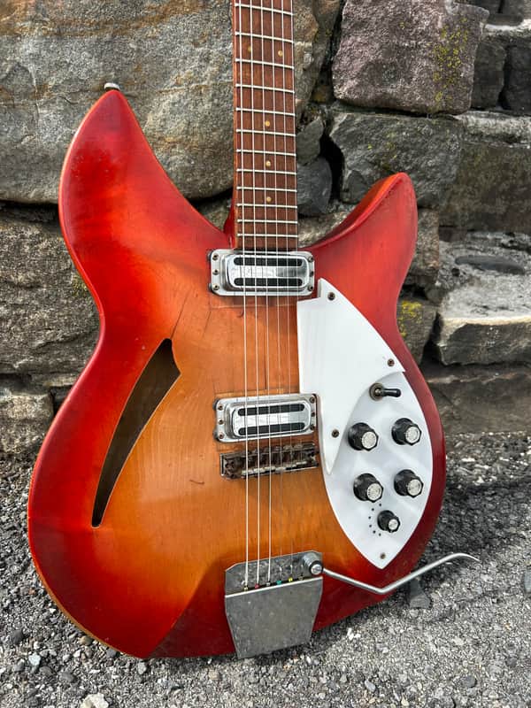 Rickenbacker 335 1967 - Fireglo Varitone image 1