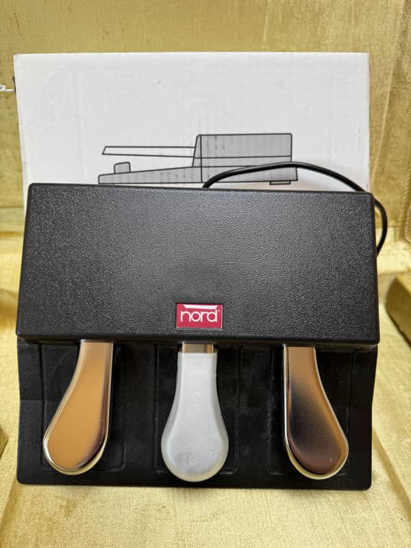 Nord Triple Keyboard Pedal Model 12010 - N120103P Bild 1