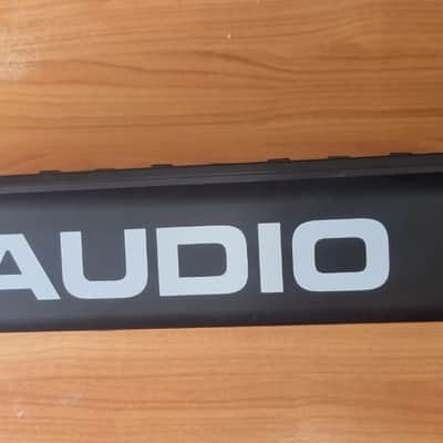 M-Audio Oxygen 49 MKV MIDI Keyboard Controller 2021 - Present - Black image 2
