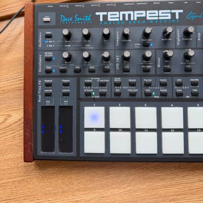 Dave Smith Instruments Tempest 6-Voice Drum Machine 2011 - 2018 - Black with Wood Sides image 5
