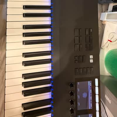 Native Instruments Komplete Kontrol S88 MKii 2020 - Present - Black image 3