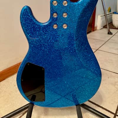 G&L L1500 - Metallic Blue Flake image 5