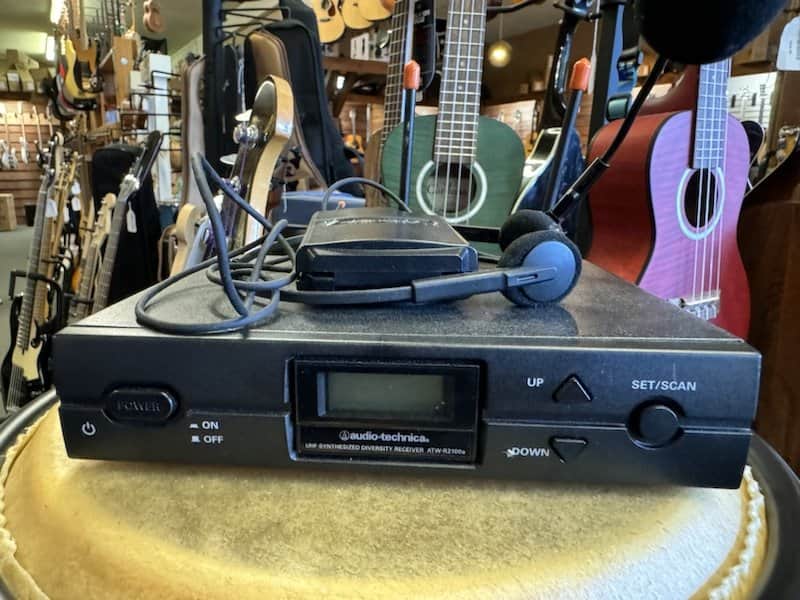 Audio Technica ATW-R2100al Headset image 1