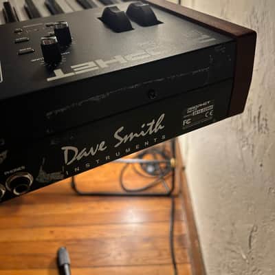 Dave Smith Instruments Prophet Rev2 61-Key 16-Voice Polyphonic Synthesizer 2017 - 2018 - Black with Wood Sides image 7