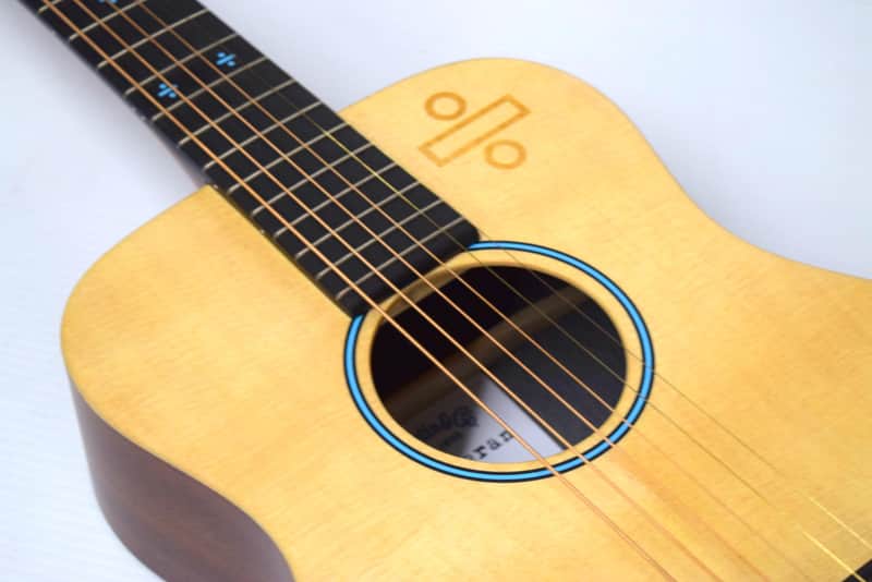 Martin Ed Sheeran 3 Divide ÷ Signature Edition Little Martin
