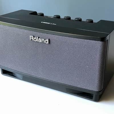 Roland Cube Lite 2-Channel 10-Watt 2x3" Guitar Combo Practice Amp 2014 - Present - Black image 2