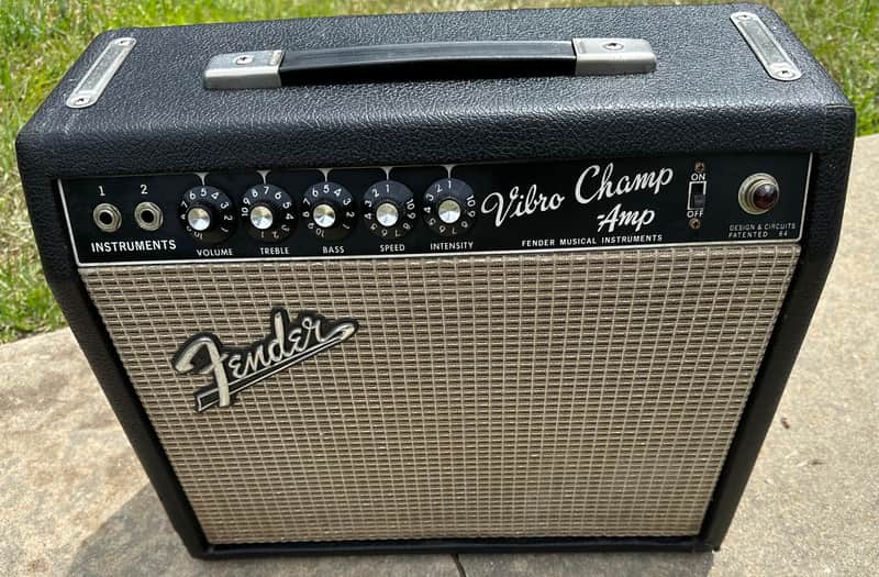 Fender Vibro Champ 6-Watt 1x8" Guitar Combo 1965 image 1