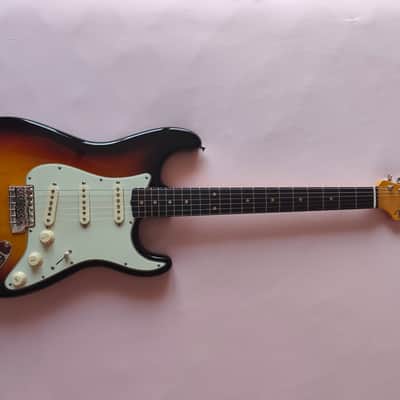 Fender American Vintage II '61 Stratocaster - 3-Color Sunburst (2025) image 2