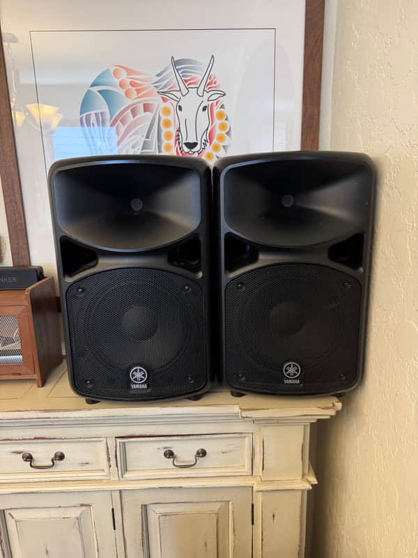 Yamaha StagePas 600i Portable PA System 2010s - Black image 1