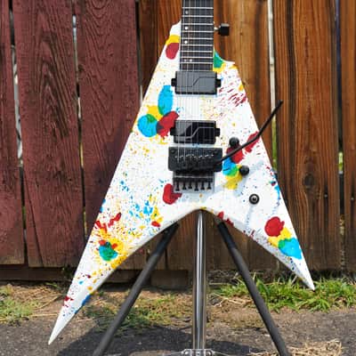 ESP USA V-II FR Jawbreaker Satin 6-String Electric Guitar w/ Black Tolex  Hard Case image 5