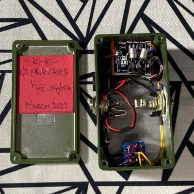 Pedal Pawn Vintage CV7003 Germanium Fuzz 2022 - Olive Drab Green image 3
