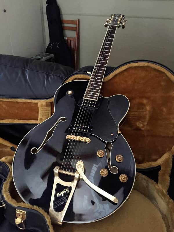 Yamaha AES1500 Semi-Hollow Body Black image 1