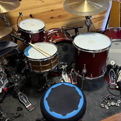 Gretsch Broadkaster 12/13/16/18/24 Drum Kit - Satin Cherry Red image 3