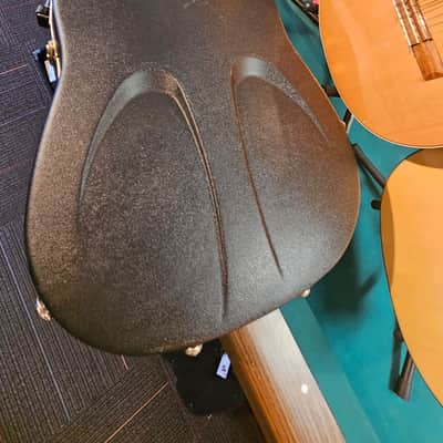 Martin C630 Case image 8