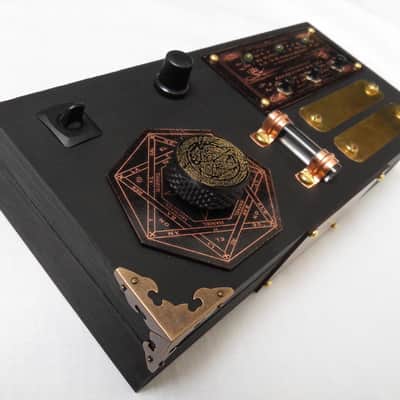 RC circuit Bent 'Revenants Machine' Atmospheric Sound Generator Haunt synth image 3