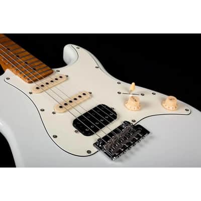 JET JS-400 OW 400 Series Roasted Poplar Body Canadian Roasted Maple Neck 6-String Electric Guitar image 5