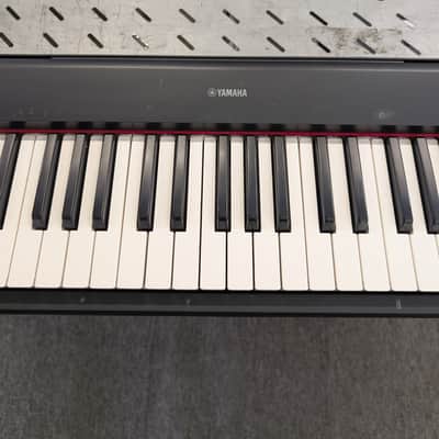 Yamaha NP12 Piaggero image 4
