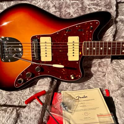 Fender American Ultra Jazzmaster in Ultraburst image 4