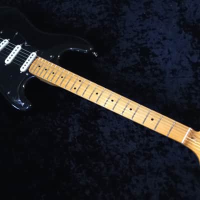 David Gilmour Black Strat-style Electric Guitar *PRICE DROP* - *w/ CUSTOM SHOP DECAL* - Excellent Condition image 2