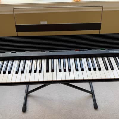 Yamaha YPR-9 Portable Piano in pristine condition