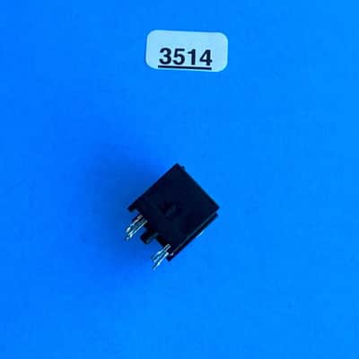 KURZWEIL PC88 Keyboard Piano Part: 6-Pin Stereo 1/4 Jack TRS Socket imagen 5