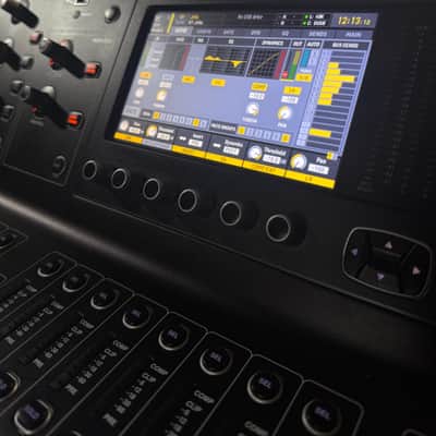 Midas M32 LIVE 40-Channel Digital Console 2014 - Present - Black image 3