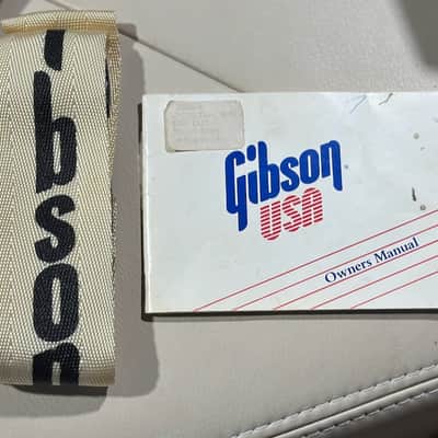 Gibson Les Paul Custom 1989 - a stunning Alpine White Custom ready for any great guitar collection. image 12