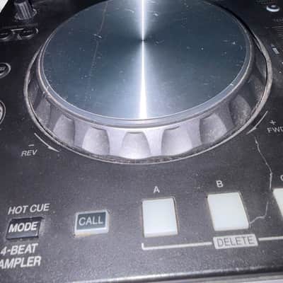 Pioneer XDJ-R1 DJ Controller with rekordbox 2010s - Black image 8