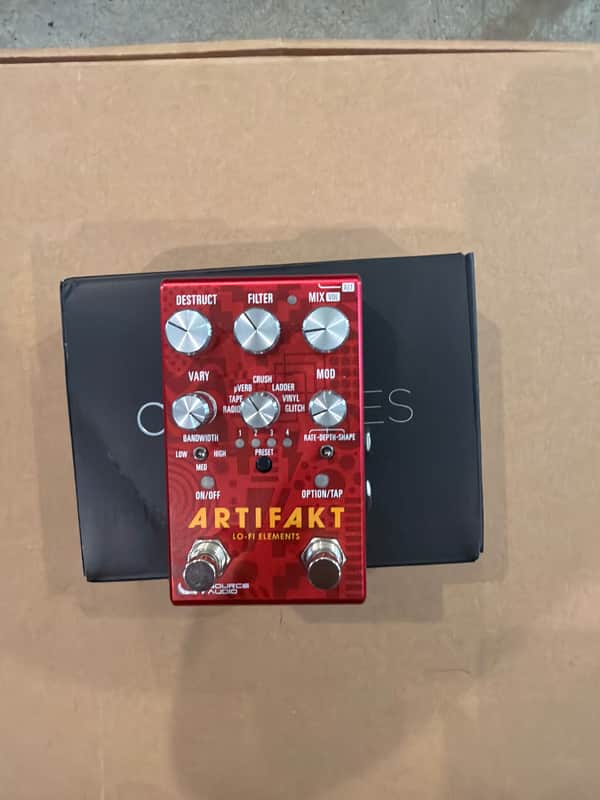 Source Audio Artifakt Lo-fi Elements 2024 - Present - Red image 1