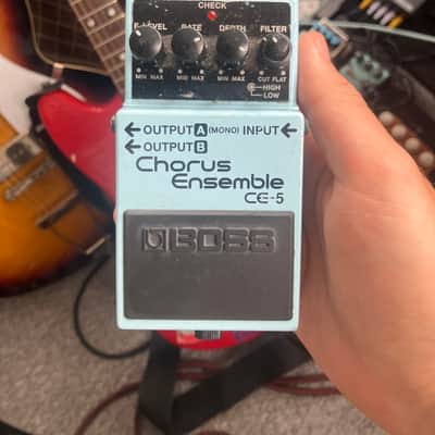 Boss CE-5 Chorus Ensemble (Blue or Pink Label) 1991 - 2001 - Blue