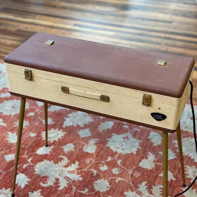 Lincoln Chordmaster Portable Organ image 8