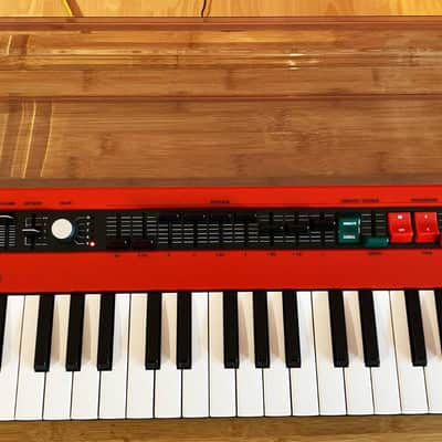 Yamaha Reface YC Combo Organ Synthesizer with Decksaver (Very Good Condition)
