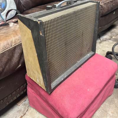 Kay 804 vibrato amp Mid 60’s image 6