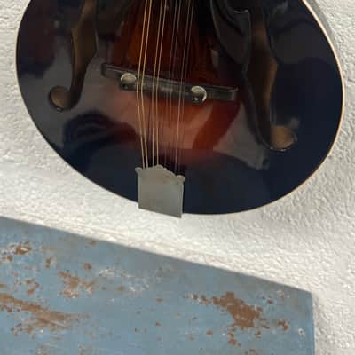 Gibson A50 mandolin app 1941 image 2
