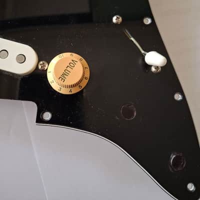 Fender Custom Shop 69 pickups loaded pickguard image 2
