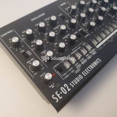 Roland SE-02 - Analog Synth Set - Complete Set - Boxed - Tested image 13