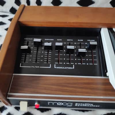 Moog Satellite Early 1974. model 1050 image 11