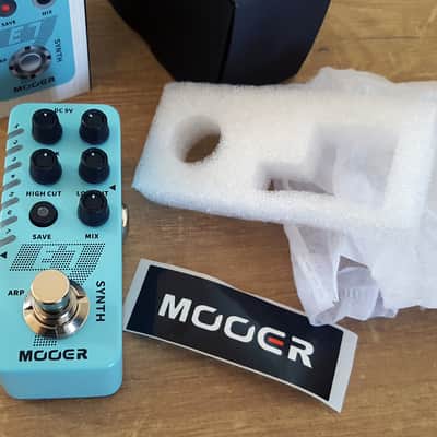 Mooer E7 Synth 2020 - Blue image 2
