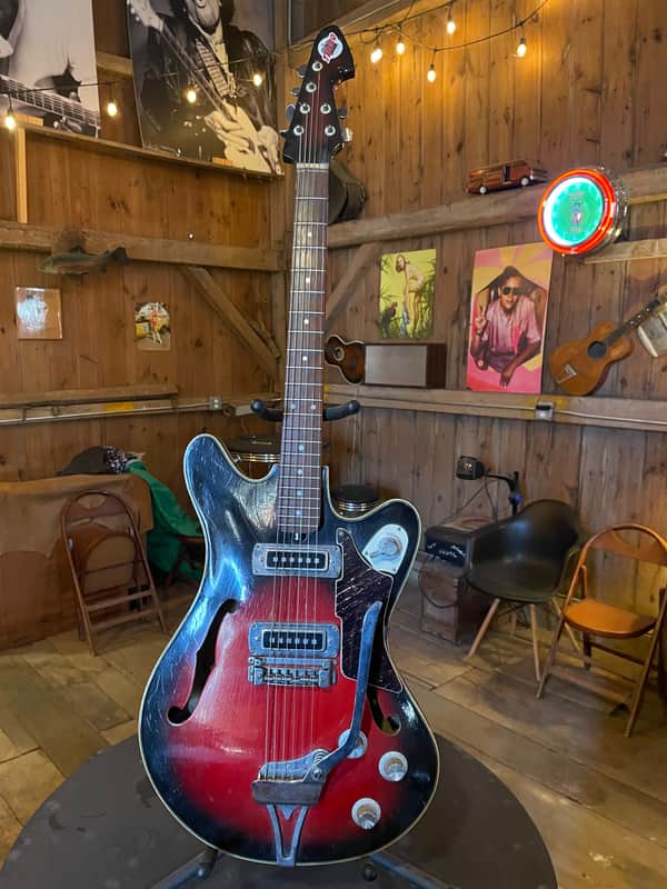 Teisco EP-10T 1960’s - Red burst image 1