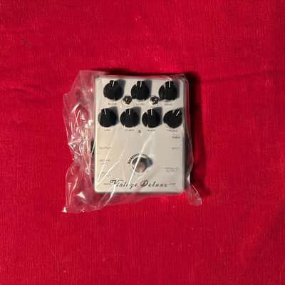 Darkglass Electronics Vintage Deluxe V1 2014 - 2015 - Silver image 2