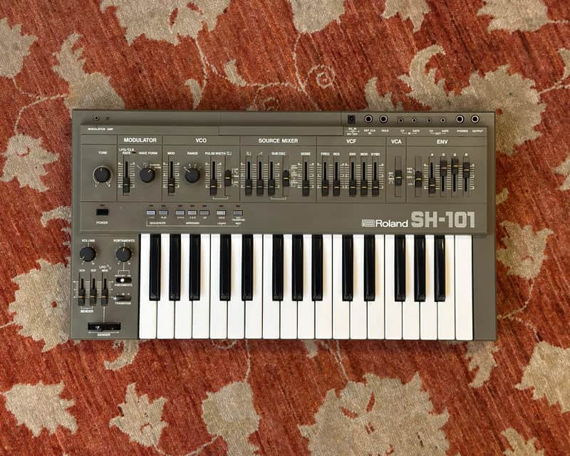 Roland SH-101 アナログシンセサイザー【ジャンク】 Roland SH-101 アナログシンセサイザー【ジャンク】 【公式通販】
