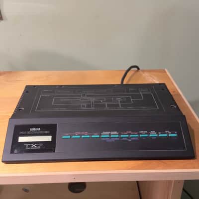 Buy used Yamaha TX7 FM Synthesizer 1985 - Black