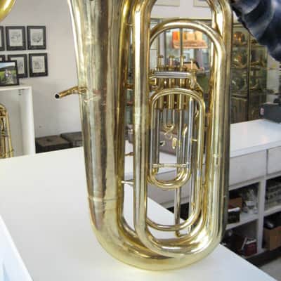 Good Yamaha YBB-321 BBb Concert Tuba, No Dents, Good Valves, w/Case image 3