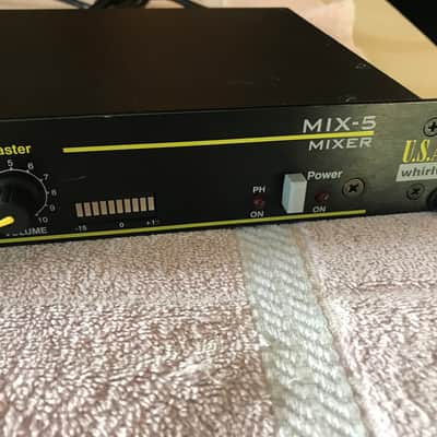 Whirlwind Mix-5 5 channel mic/Line mixer with rack mount bolts and washers. image 4