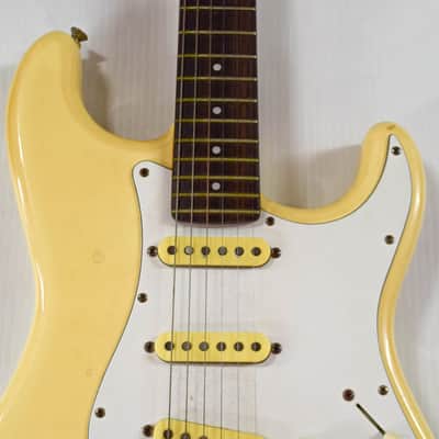 Fender Made in Japan Stratocaster - White image 2